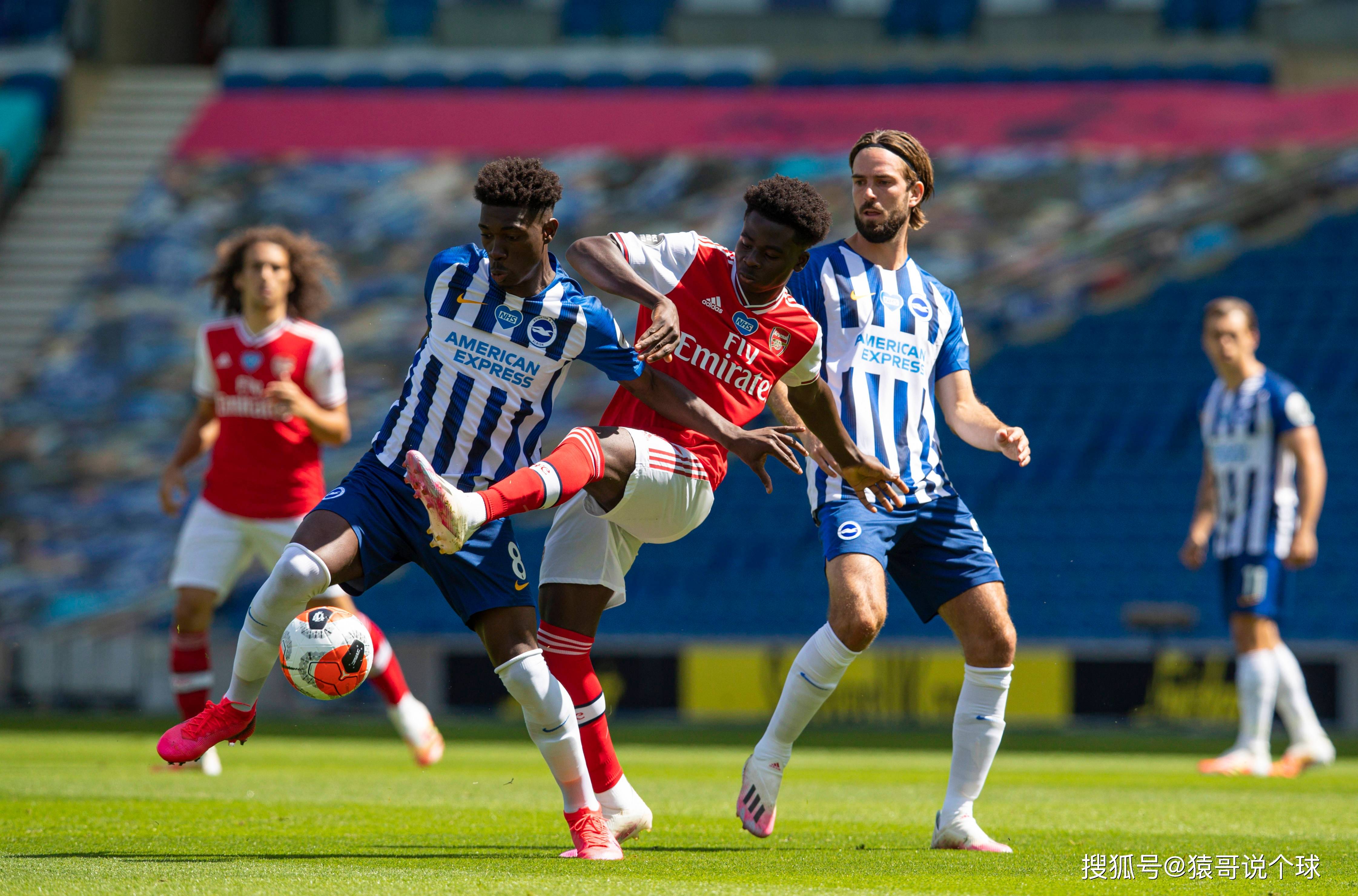 阿斯顿维拉大胜,继续保持英超上升势头 阿斯顿维拉大胜,继续保持英超上升势头