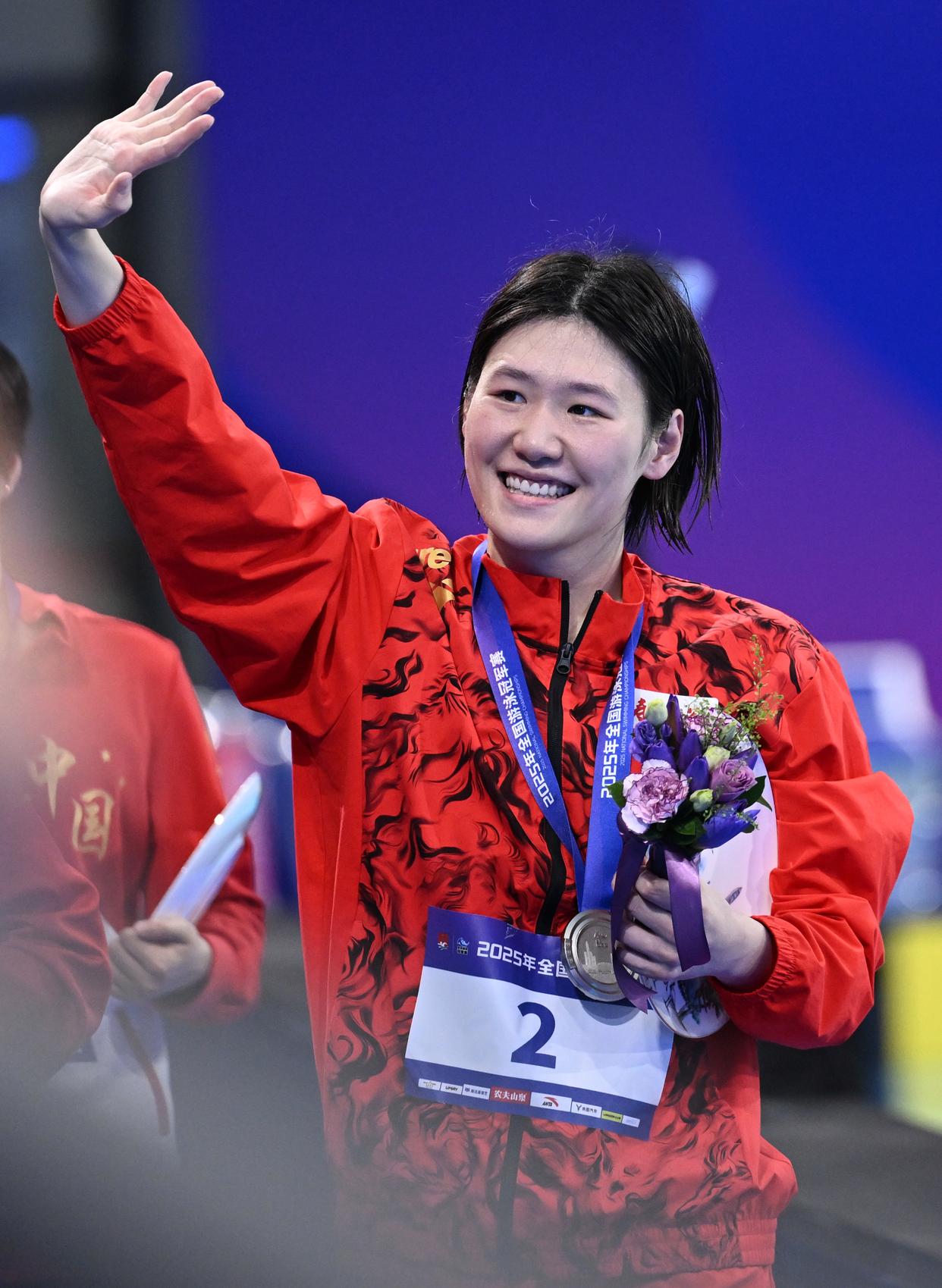 女子游泳:中国新秀突破个人记录夺冠的简单介绍 女子游泳:中国新秀突破个人记录夺冠的简单介绍