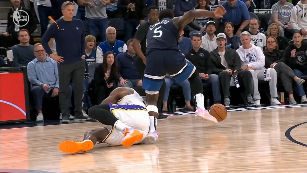 篮球巨星詹姆斯受伤,恐缺席季后赛的简单介绍 篮球巨星詹姆斯受伤,恐缺席季后赛的简单介绍